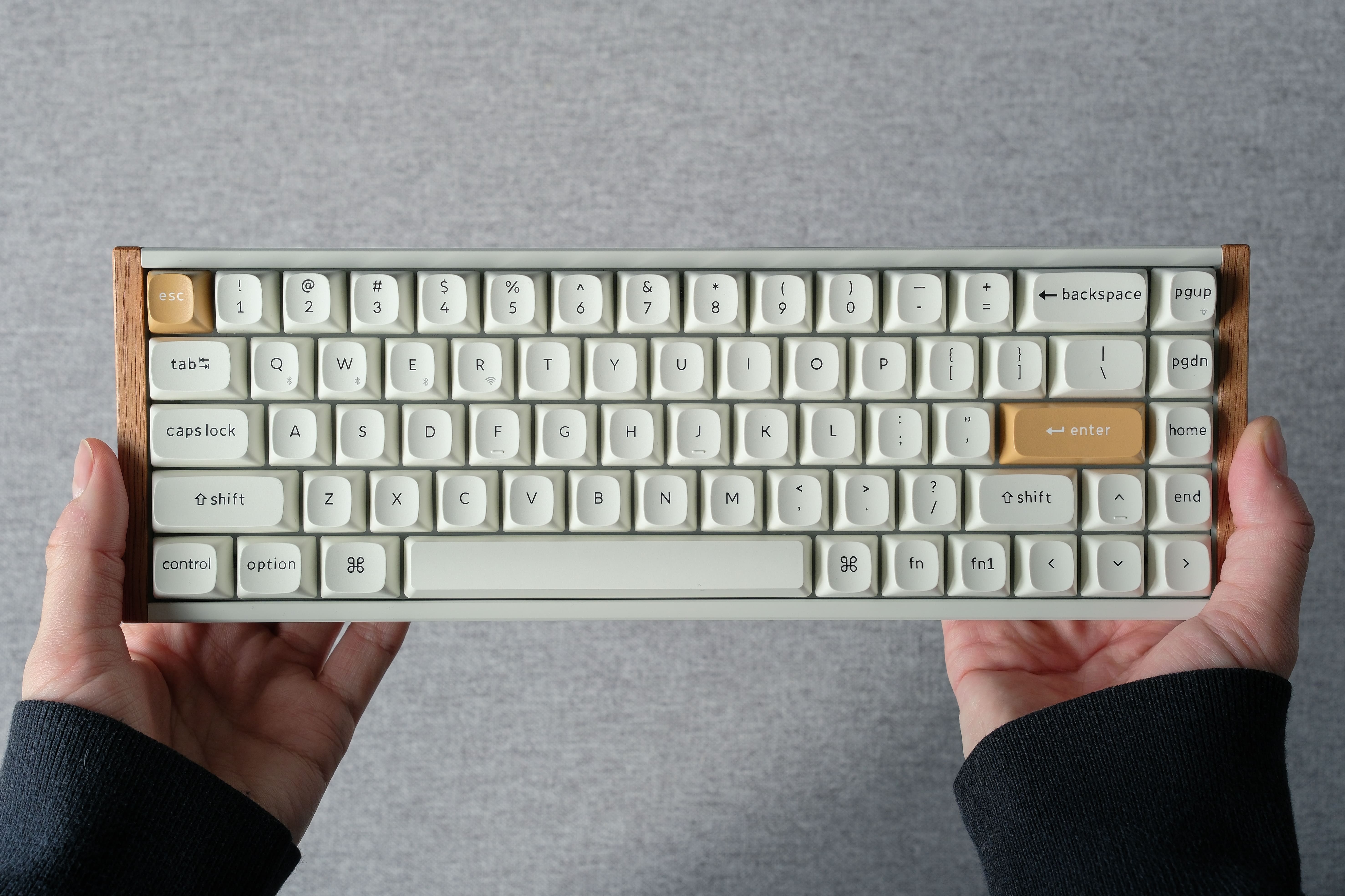 好評につき第2弾。デスクワーク3種の神器が一気に揃う「Nape Pro
